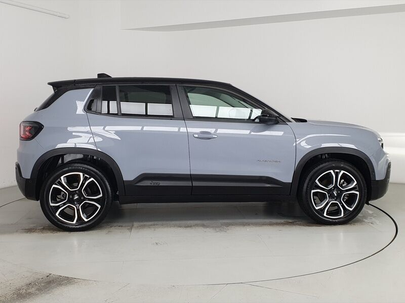 More views of Jeep Avenger