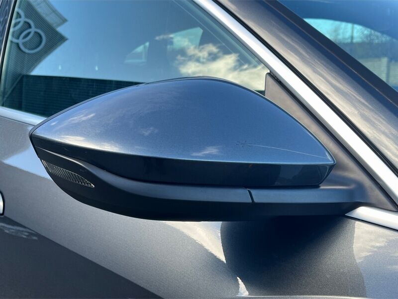 More views of Audi e-tron