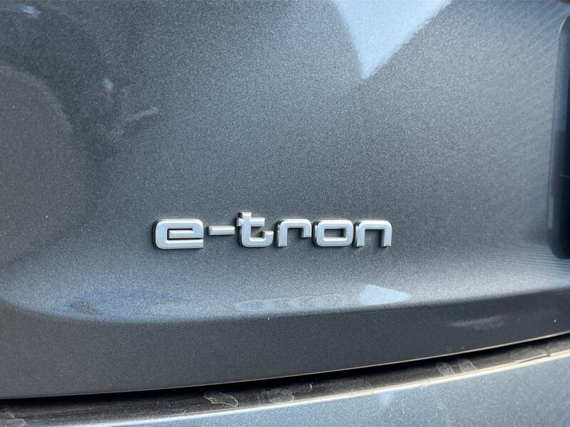 More views of Audi e-tron