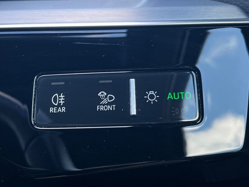 More views of Audi e-tron