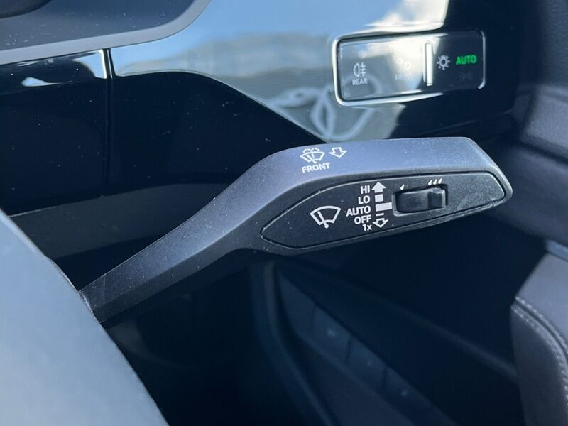 More views of Audi e-tron