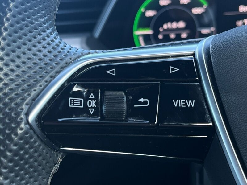 More views of Audi e-tron