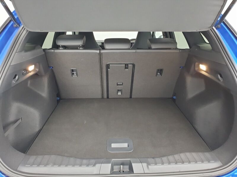 More views of Ford Explorer