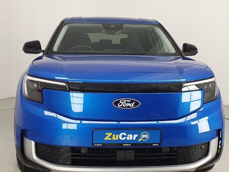 More views of Ford Explorer