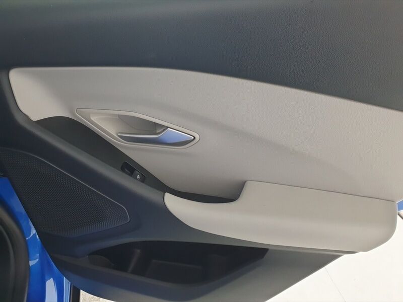 More views of Ford Explorer