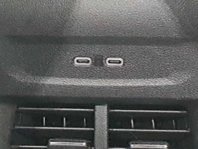 More views of Ford Explorer