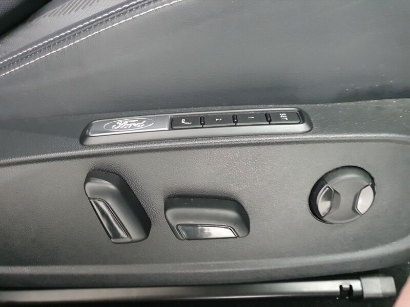 More views of Ford Explorer