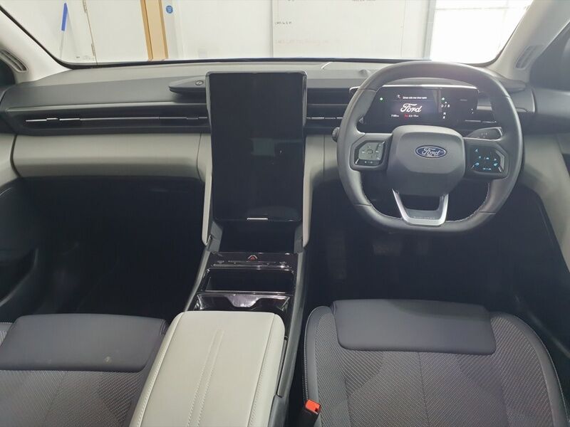 More views of Ford Explorer