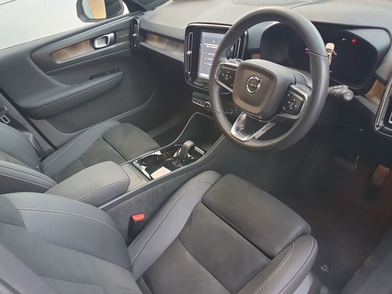 More views of Volvo XC40