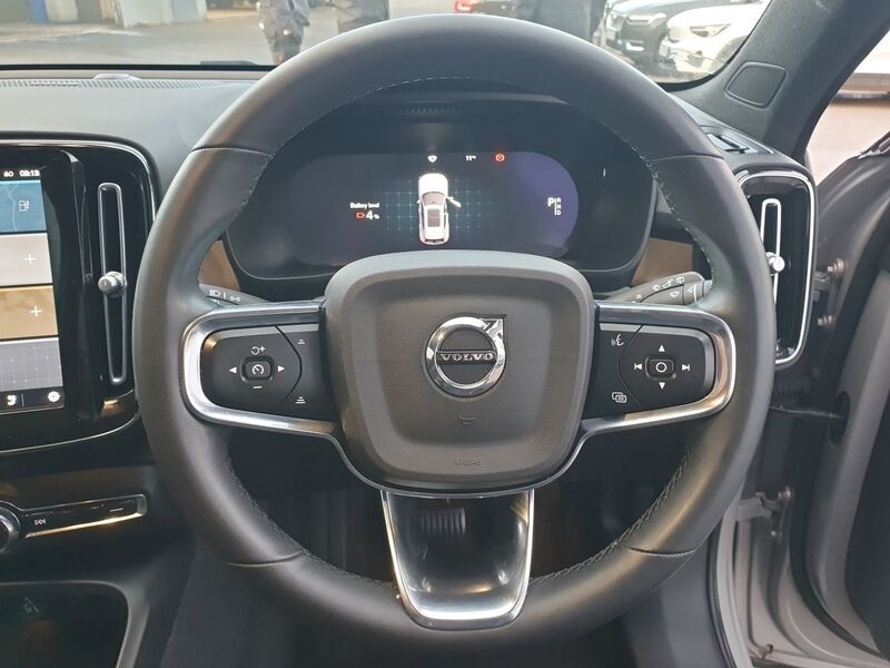 More views of Volvo XC40