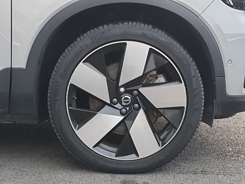 More views of Volvo XC40