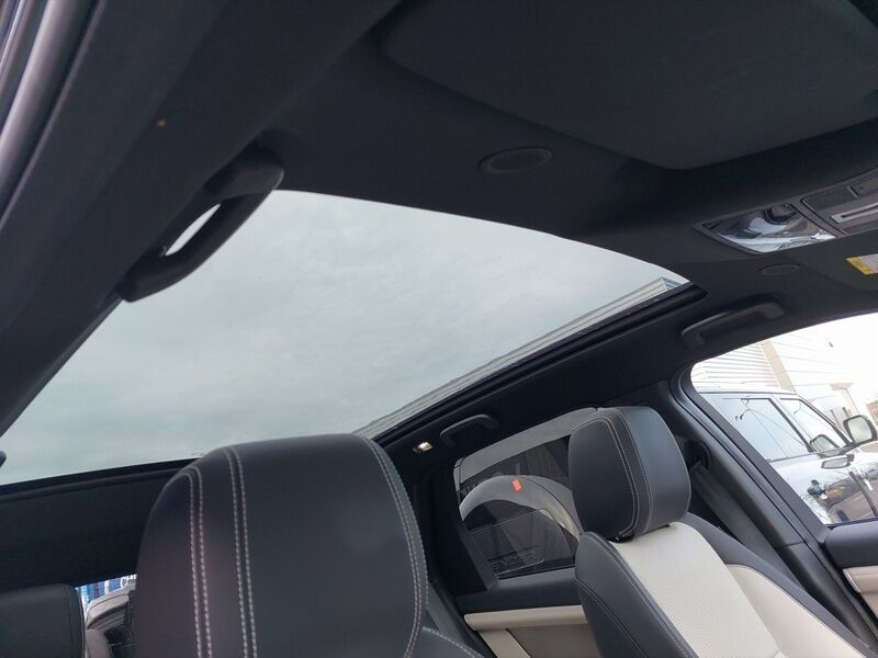 More views of Land Rover Discovery Sport