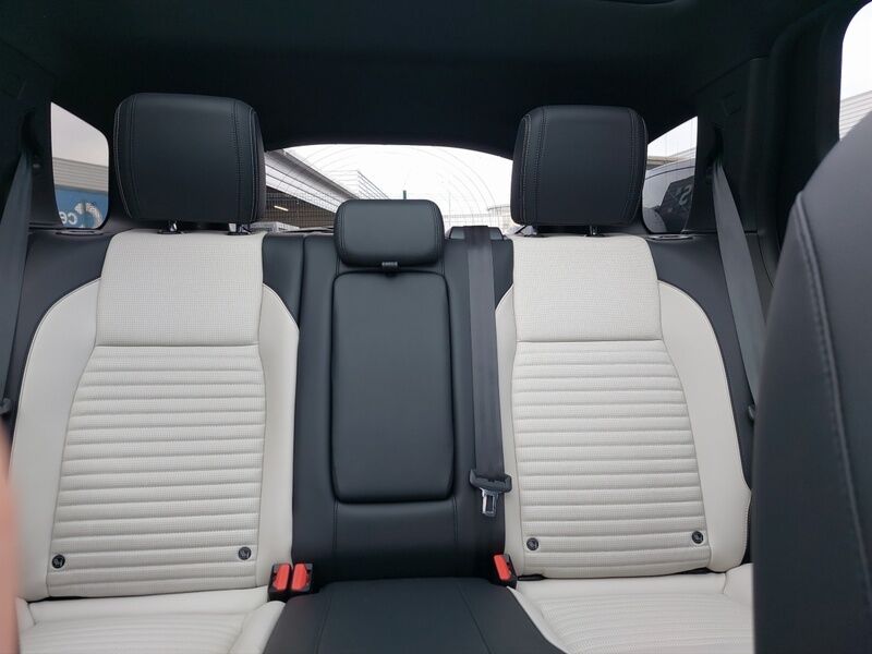 More views of Land Rover Discovery Sport