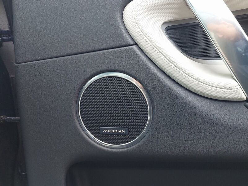 More views of Land Rover Discovery Sport