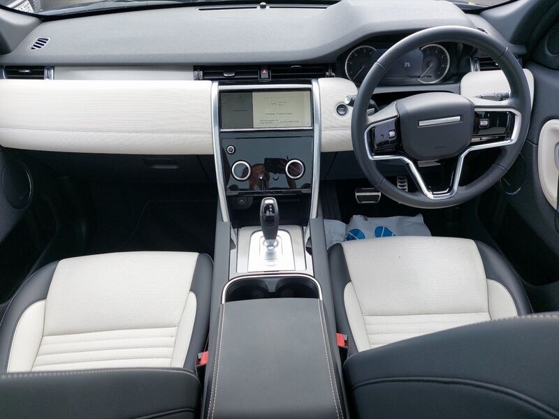 More views of Land Rover Discovery Sport