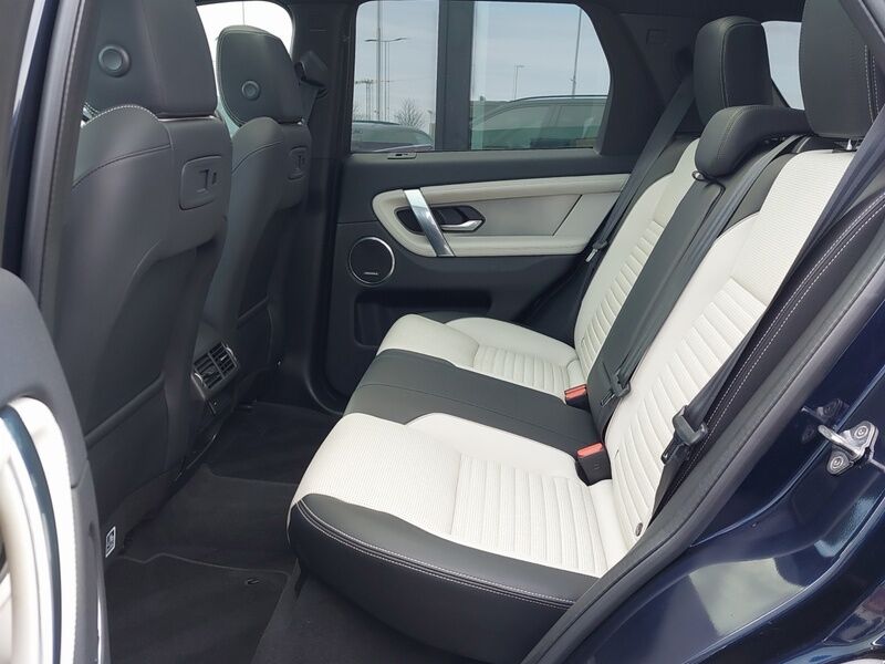 More views of Land Rover Discovery Sport