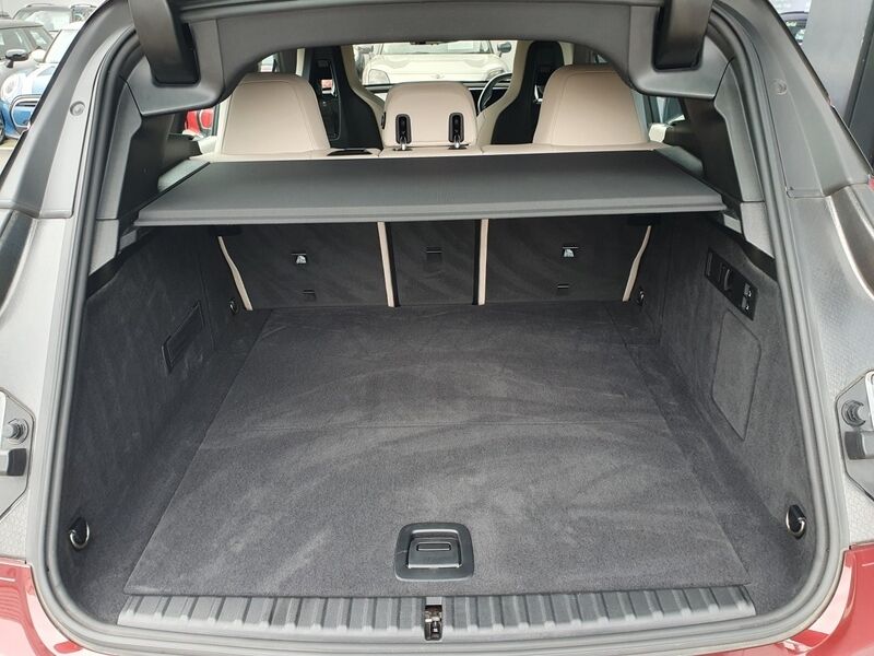 More views of BMW iX