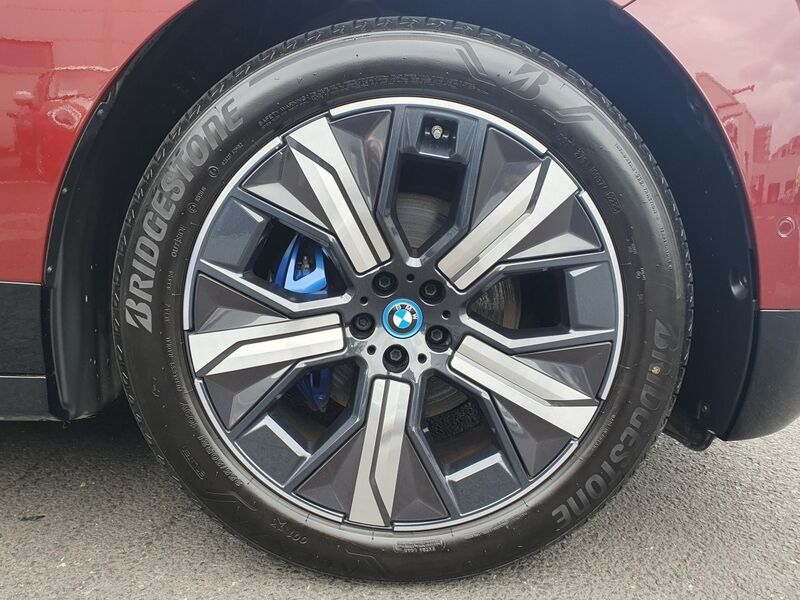 More views of BMW iX