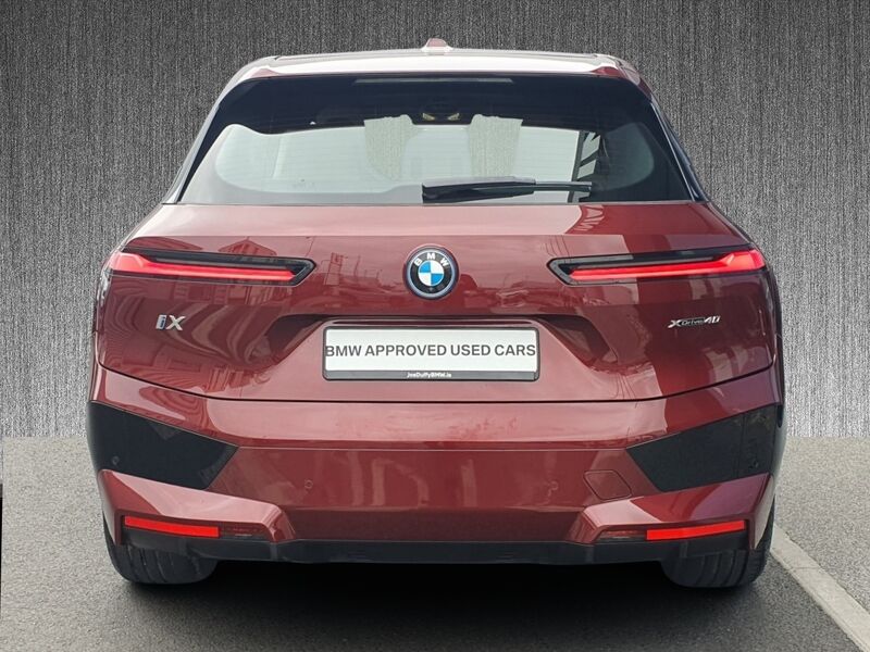 More views of BMW iX