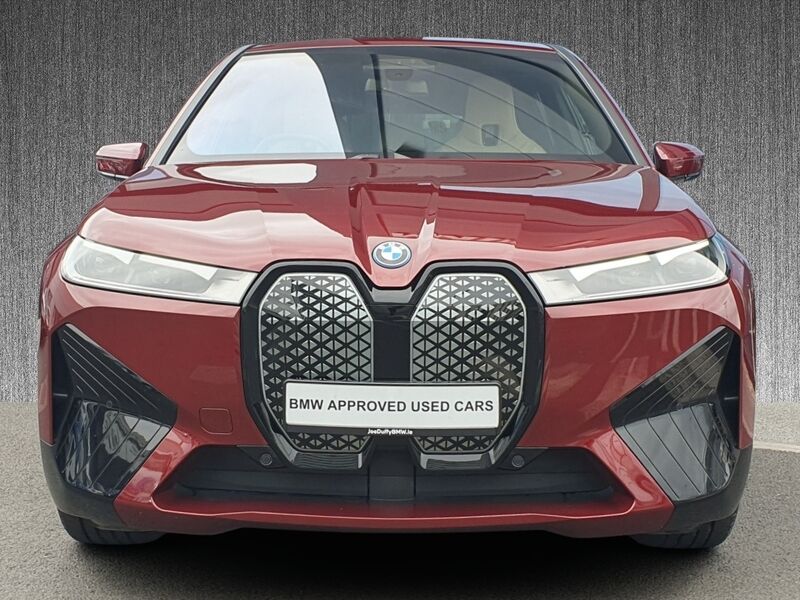 More views of BMW iX