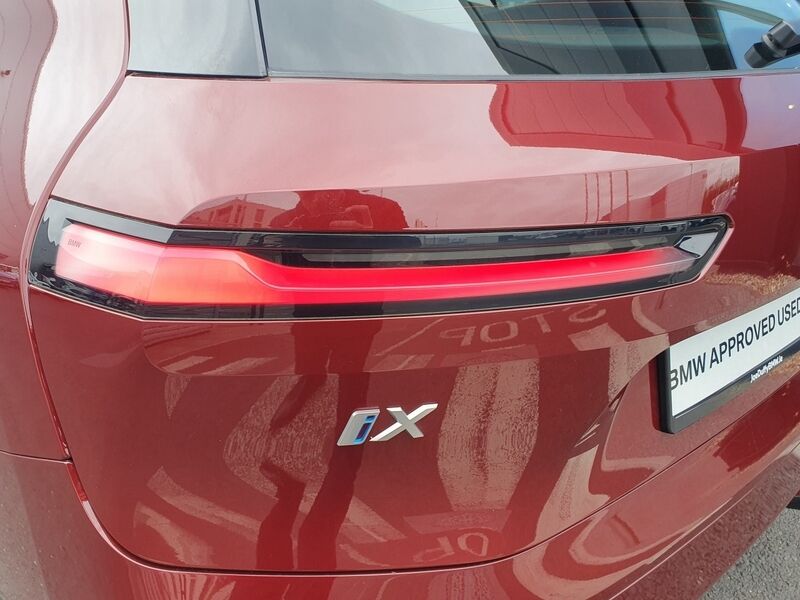 More views of BMW iX