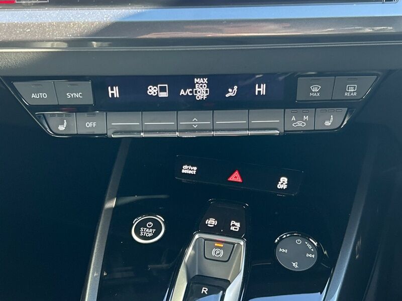 More views of Audi Q4 e-tron