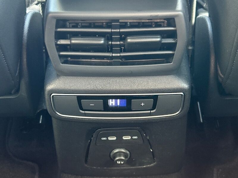 More views of Audi Q4 e-tron