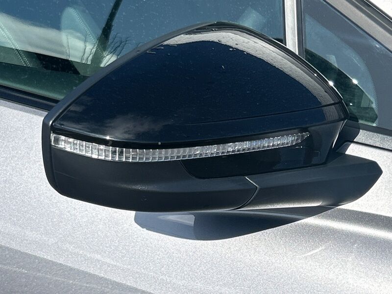 More views of Audi Q4 e-tron