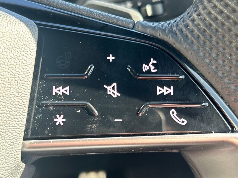 More views of Audi Q4 e-tron