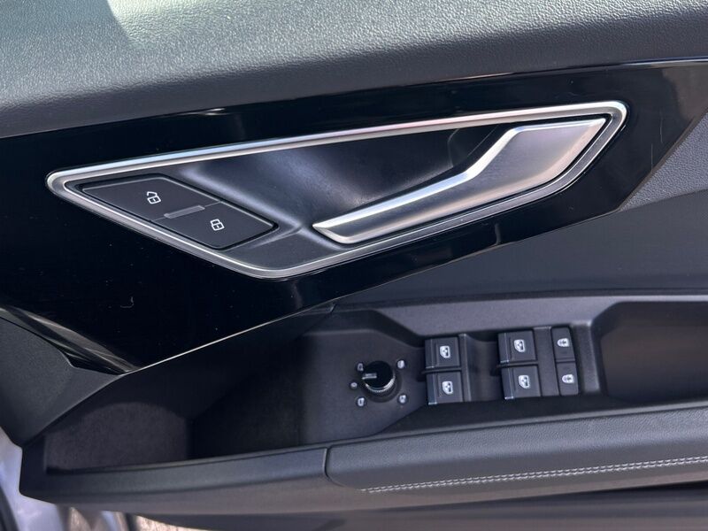 More views of Audi Q4 e-tron