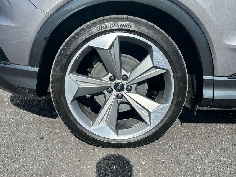 More views of Audi Q4 e-tron