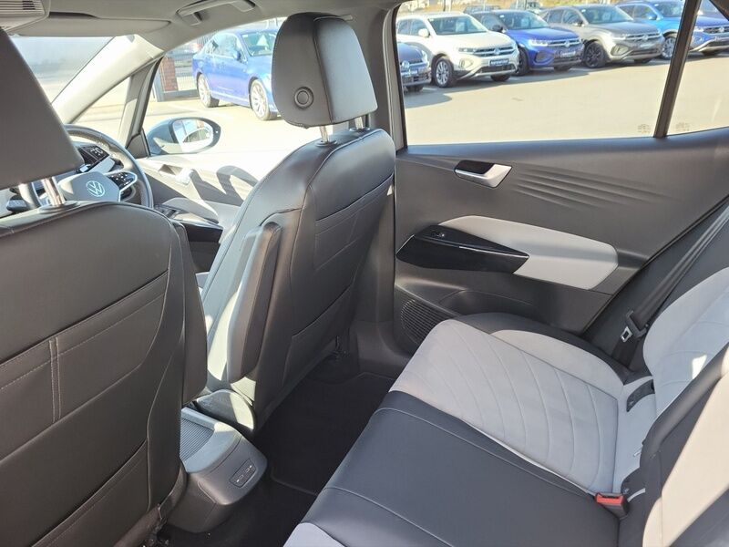 More views of Volkswagen ID.3