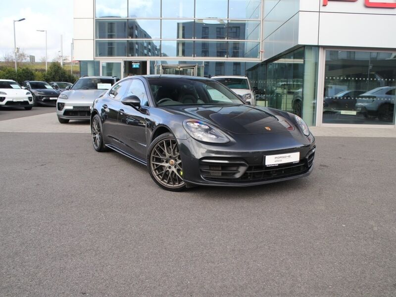More views of Porsche Panamera