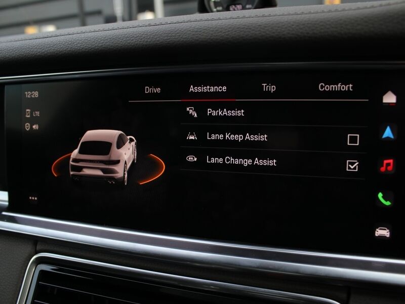 More views of Porsche Panamera