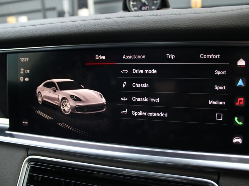 More views of Porsche Panamera