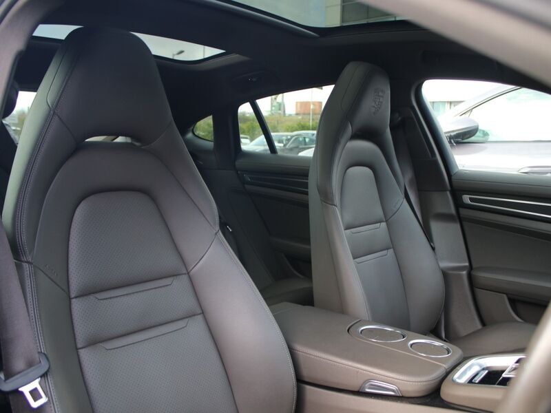 More views of Porsche Panamera