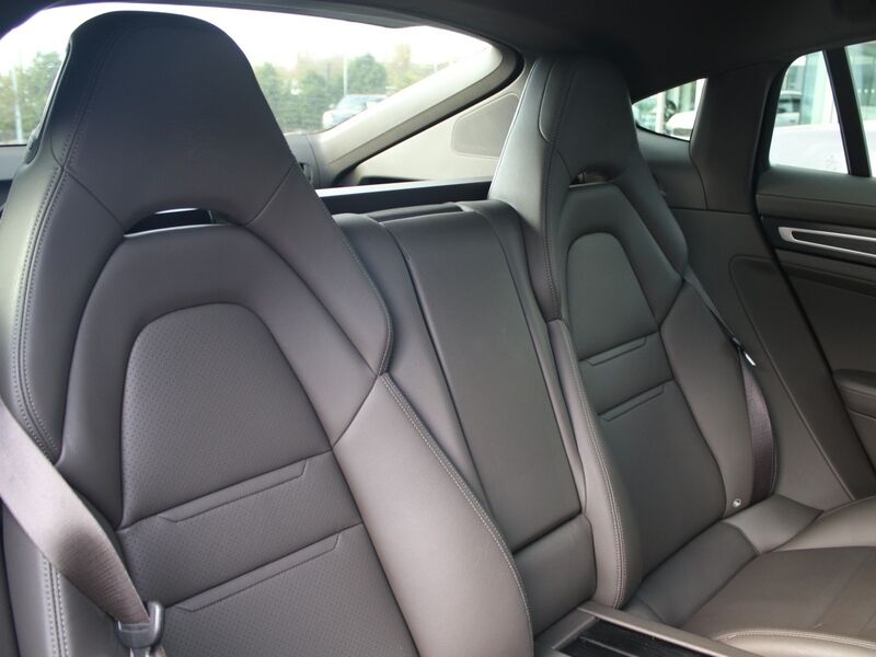 More views of Porsche Panamera