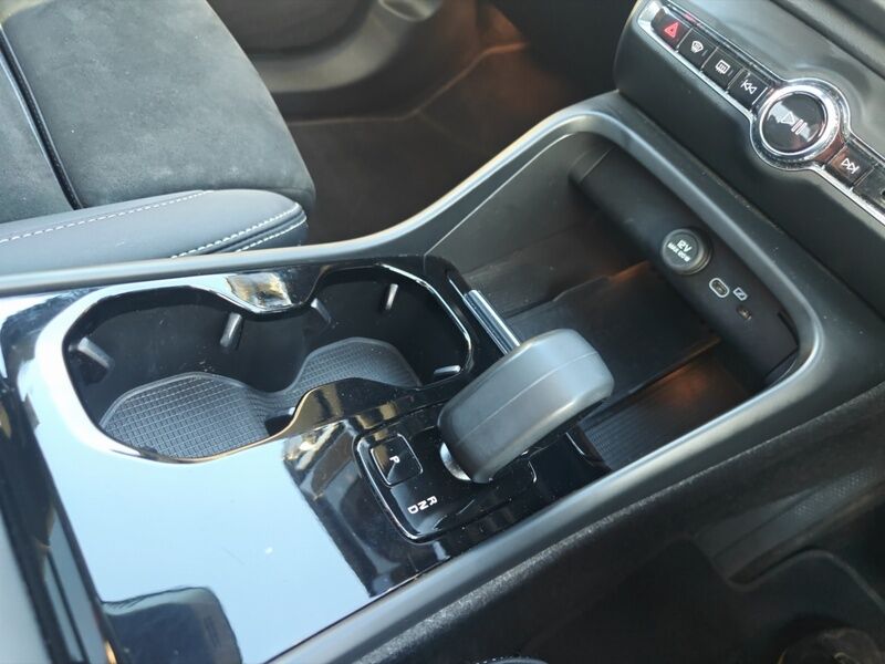 More views of Volvo XC40