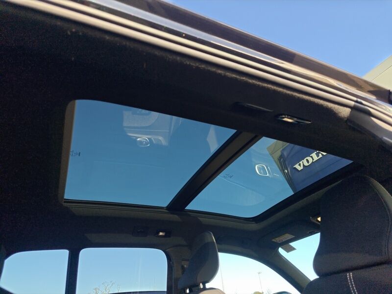 More views of Volvo XC40