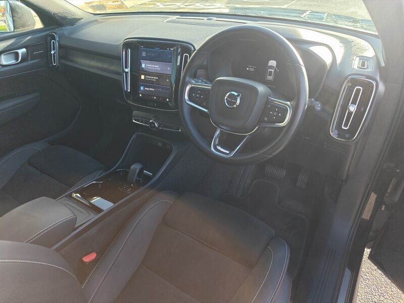 More views of Volvo XC40