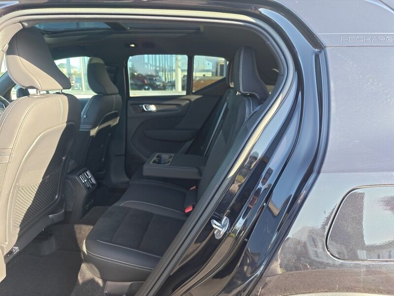 More views of Volvo XC40