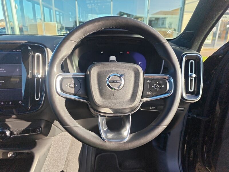 More views of Volvo XC40