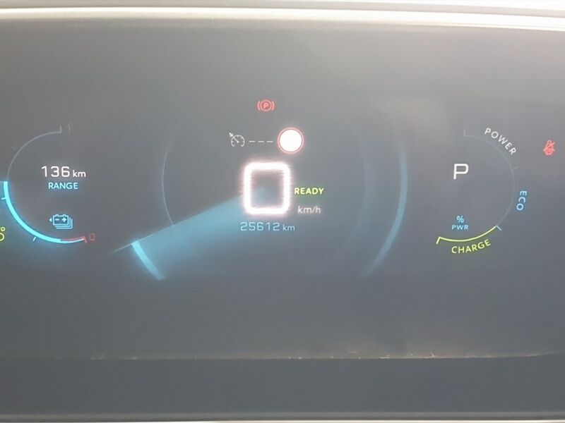 More views of Peugeot 2008