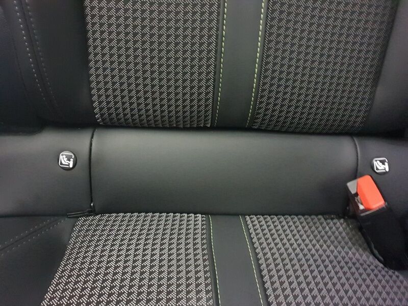 More views of Peugeot 2008