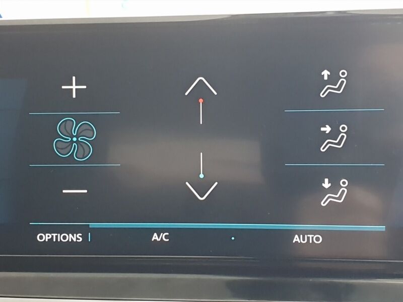 More views of Peugeot 2008