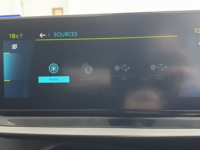 More views of Peugeot 2008