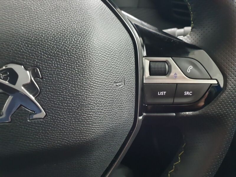 More views of Peugeot 2008