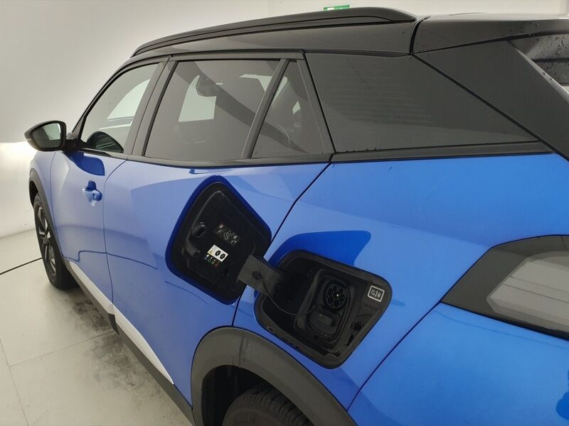 More views of Peugeot 2008