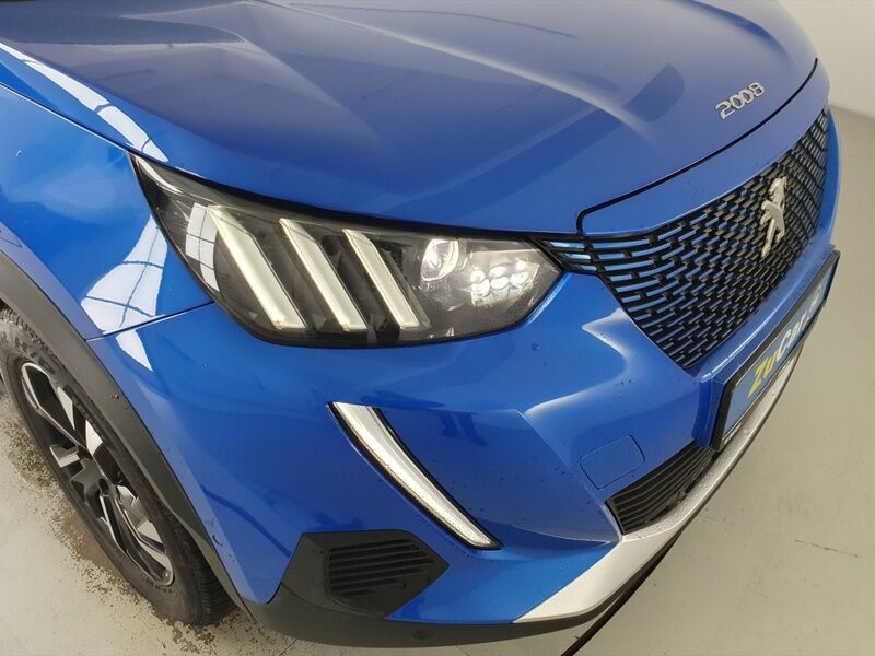 More views of Peugeot 2008