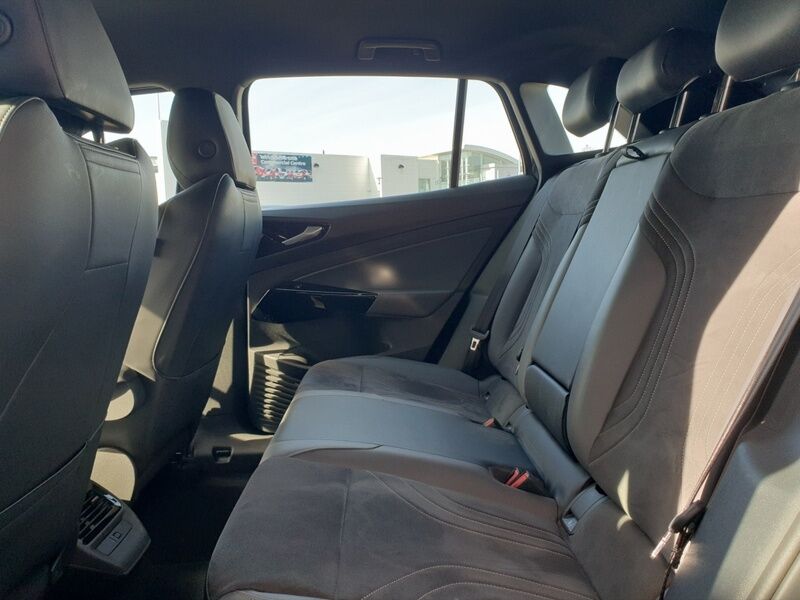 More views of Volkswagen ID.4